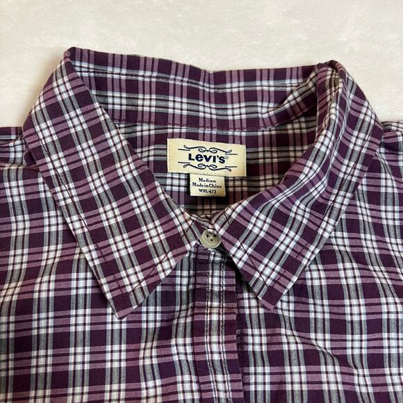 Levi's Women's Plaid Button Up Shirt Size Medium Western Casual Rodeo Multicolor - Picture 5 of 9
